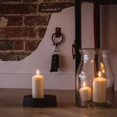 Apartament Dla Doroslych "Papierki Po Cukierkach" Lublin Luaran gambar