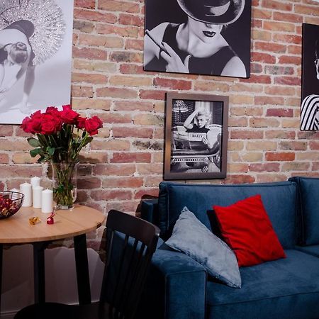 Apartament Dla Doroslych "Papierki Po Cukierkach" Lublin Luaran gambar