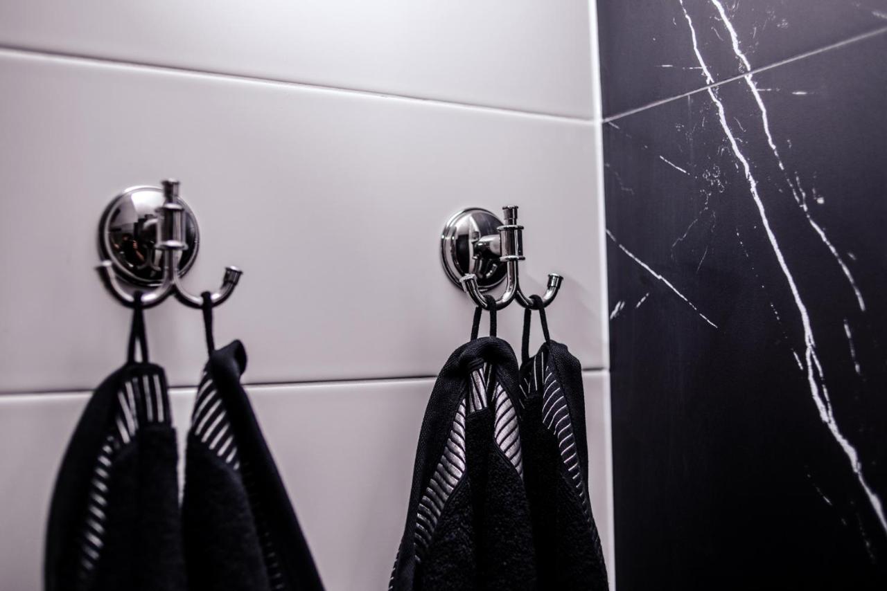 Apartament Dla Doroslych "Papierki Po Cukierkach" Lublin Luaran gambar
