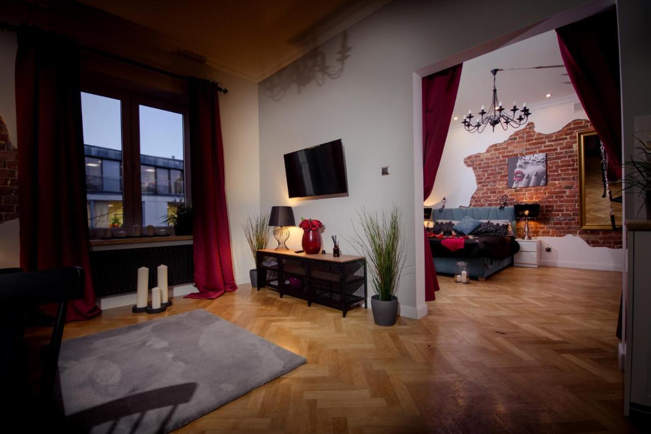 Apartament Dla Doroslych "Papierki Po Cukierkach" Lublin Luaran gambar
